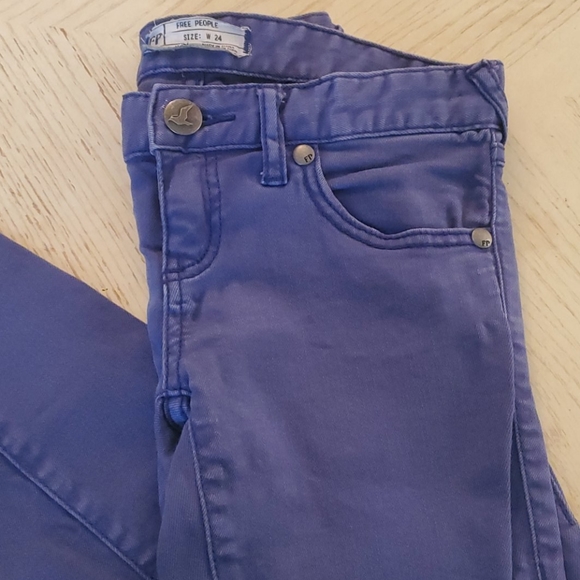 FREE PEOPLE purple skinny Jeans - Picture 5 of 5